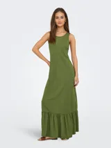 Vestido largo verde oliva sin mangas, con cuello redondo y corte recto.