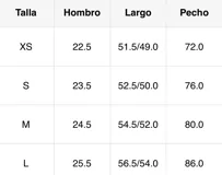 Musculosa marrón con cuello redondo y estampado de libélula con tachas.