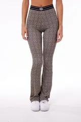 Pantalón bootcut de polisap con estampado de logos en tonos beige y negro. Elástico negro con logo tejido en la cintura.