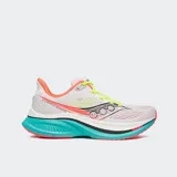 Championes de running Saucony Endorphin Speed 5, color blanco con detalles en naranja neón, verde lima, turquesa y fucsia. Presentan una placa de nailon y amortiguación PWRRUN PB.