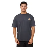 Remera gris de manga corta con cuello redondo y logo estampado en el pecho.