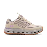 Championes Skechers Glide Step AT color beige con detalles en gris y lila.