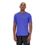 Remera de manga corta para hombre, con tecnología NB ICEx que favorece la ventilación y el secado rápido, elaborada en tejido de punto jacquard.