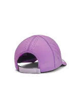 Gorro deportivo Under Armour Isochill Launch para mujer, color lila con logo reflectivo.