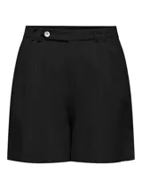 Short negro de tiro alto con pinzas delanteras, bolsillos laterales y trabillas para cinturón. Cierre frontal con botón y cremallera.