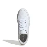 Championes Adidas Breaknet 3.0 de cuero sintético blanco con las tres tiras laterales características de la marca.