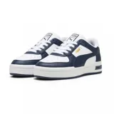 Championes Puma CA Pro Classic, color blanco con detalles en azul marino y logo dorado.