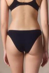 Bombacha vedetina clásica color beige, de algodón.