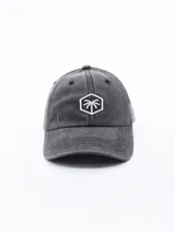 Gorra de béisbol color gris con logo de palmera bordado en blanco.