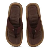 Chanclas de dedo para hombre, con base amarilla, tiras grises y contorno azul marino.