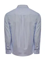 Camisa de vestir de hombre a rayas verticales azules y blancas, de corte regular fit, con cuello italiano, cierre con botones y bolsillo en el pecho con logo bordado.