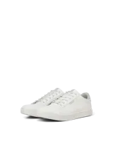Championes blancos de Jack & Jones, modelo Trent. Confeccionados en poliuretano con forro de malla y suela de goma.