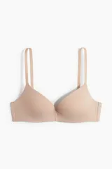 Soutien super push-up color piel en microfibra suave con breteles ajustables y copas con relleno que realzan el busto y el escote. Cierre de corchetes en la espalda. Con aros.