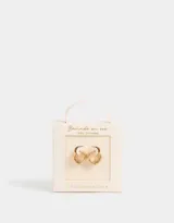 Aros tipo argolla bañados en oro con detalle de corazón con strass.