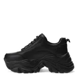 Championes urbanos blancos con plataforma y suela chunky.