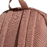 Mochila Adidas Classic color rosa con logo blanco.