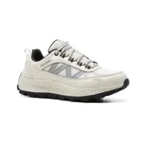 Championes Skechers Urbex color crema con detalles en gris y negro. Zapatillas deportivas con cordones, capellada sintética, plantilla memory foam, cuello acolchado y suela duradera.
