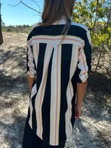 Sobrecamisa de fibrana con cuello mao, estilo kimono o vestido.