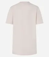Remera color crema de algodón con estampa floral, cuello redondo y manga corta.