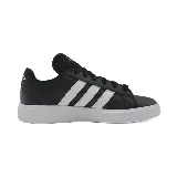 Zapatillas Adidas Grand Court Base 2.0, color negro con las tres tiras laterales blancas y suela gris.