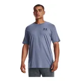 Camiseta de manga corta en color verde lima, con logotipo de Under Armour en el pecho izquierdo.