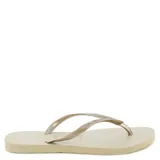 Sandalias Havaianas Slim de mujer, color blanco.