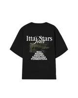 Remera negra de corte recto con estampado en la espalda que incluye el texto "Ittai Stars Tour", una imagen de palmeras y una lista de ciudades: Ibiza, Madrid, Andorra, Barcelona, Formentera.