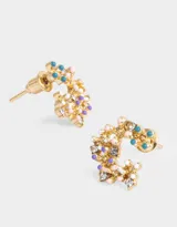 Aros pasantes dorados con apliques de flores en tonos pastel y strass.