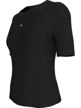 Remera negra de algodón elástico con textura de canalé fino, corte ajustado, cuello redondo, mangas cortas e insignia del monograma de Calvin Klein en el dobladillo.