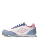 Championes deportivos Umbro modelo Lane Lady para mujer. Presentan una capellada blanca con recortes en celeste y rosado, cierre mediante cordones blancos y suela de goma gris. Incluyen el logotipo de la marca en el lateral.
