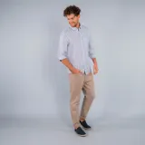 Alpargata azul marino de cuero con forro textil y plantilla de cuero. Suela de goma con construcción de yute.