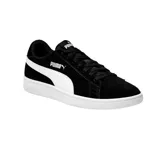 Zapatillas de hombre de gamuza suave, inspiradas en el tenis, con suela contrastante y diseño moderno.