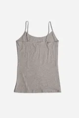 Musculosa básica negra de algodón con tirantes finos ajustables.