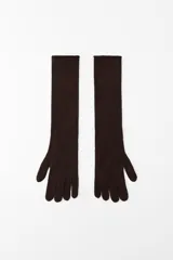 Guantes largos color marrón oscuro, confeccionados en tejido de punto fino con mezcla de viscosa y 8% cashmere.