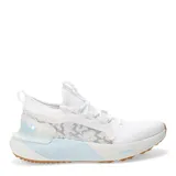 Championes Under Armour Hovr Phantom 3 SE, color blanco con detalles en celeste y suela color caramelo.