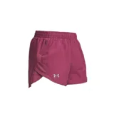 Short Under Armour Fly By 3 color borgoña, de tejido ligero y cintura elástica con cordón ajustable. Cuenta con paneles de malla transpirable, calzón interior incorporado y bolsillo lateral con cierre.
