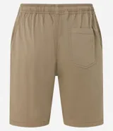Bermuda masculina color beige de sarga, con cintura elástica ajustable con cordón y bolsillo trasero.