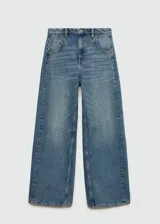 Pantalón de jean celeste de corte wide leg, tiro medio y cinco bolsillos.