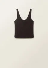 Musculosa marrón de lyocell con cuello escotado y tirantes anchos.