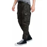 Pantalón cargo color arena de corte slim, con bolsillos laterales con solapa y puños elásticos.