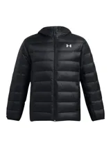 Campera puffer color beige con capucha, cierre frontal y logo de Under Armour en el pecho.