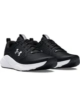 Championes de entrenamiento Under Armour Charged Commit TR 4, color negro con logo blanco y suela blanca.