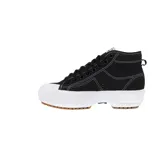 Zapatillas Adidas Nizza Trek de caña alta, color negro con costuras blancas contrastantes. Presentan suela de goma blanca con detalles en marrón y logo de Adidas en la lengüeta y el lateral.
