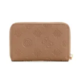 Billetera Guess color tostado con logo triangular metálico y estampado de flores y logos de la marca en relieve.