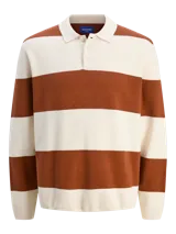 Polo de manga larga con rayas horizontales anchas en color marrón y beige, con cuello clásico y cierre de botones parcial.