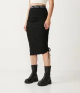 Pollera midi negra de tul con cintura elástica con la inscripción "Sugar High" y ajuste frontal con cordones.
