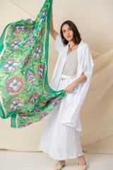 Pañuelo cuadrado de algodón y viscosa con estampado abstracto multicolor.