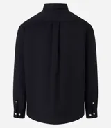 Camisa negra de corte regular confeccionada en sarga de algodón egipcio, con cuello inglés abotonado y mangas largas.