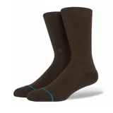 Medias cortas color marrón, con detalles en azul, de ajuste cómodo.