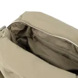Bandolera verde de poliéster con correa regulable, cierre superior y logo de la marca en el frente.